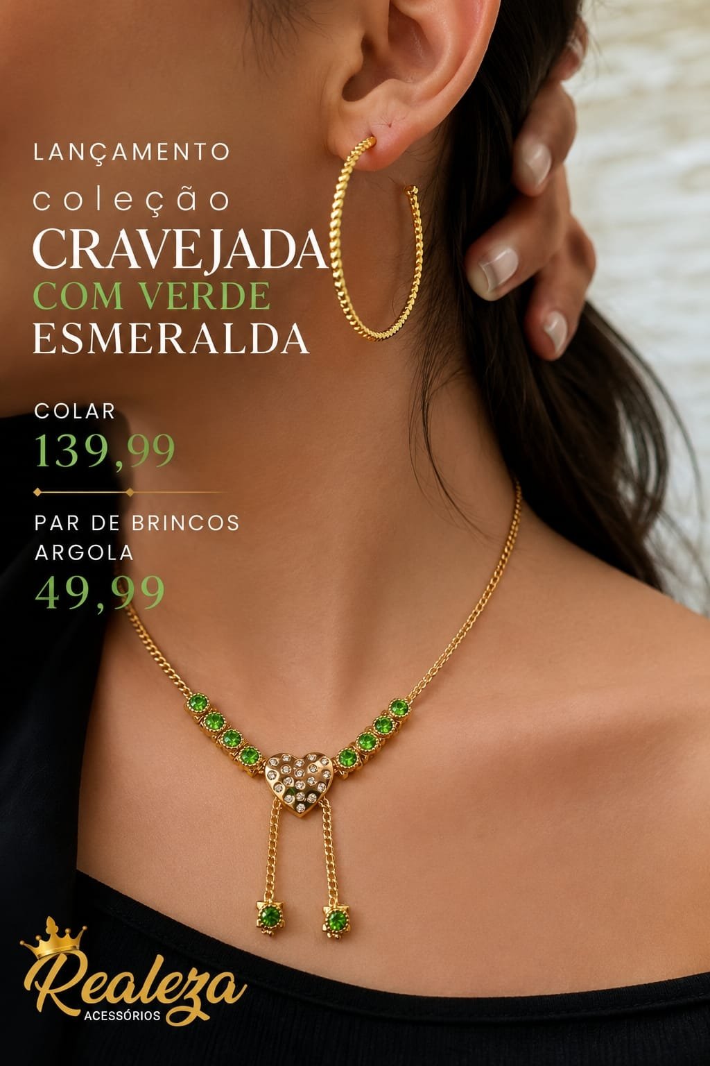 Par de Brincos Argola — Cravejada com Verde Esmeralda